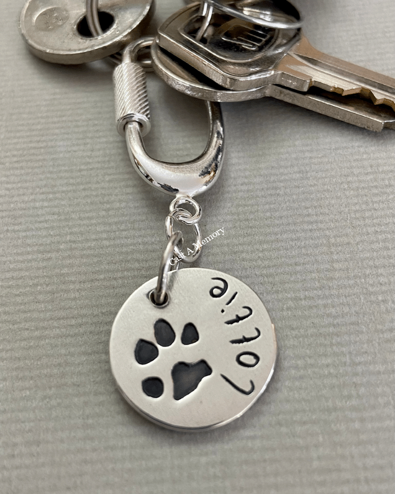 Paw Print keyring with named Lottie engraved